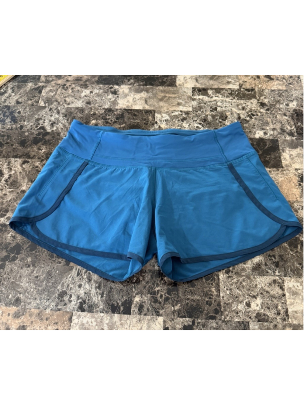 LULULEMON RUN TIMES SHORT 3.5” TEAL COLOR SIZE 6 WASIT 15” - Picture 6 of 8